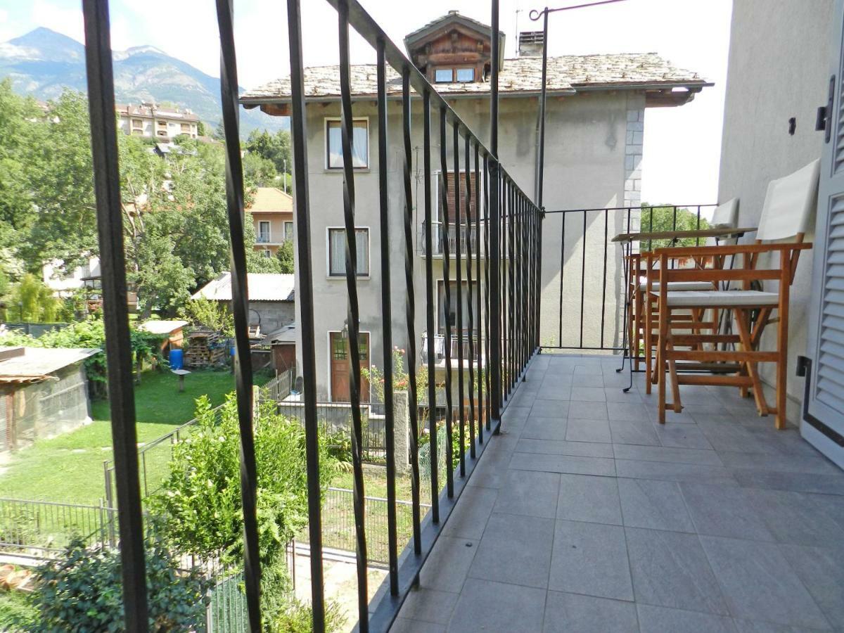Alpine Apartment Aosta Exteriör bild